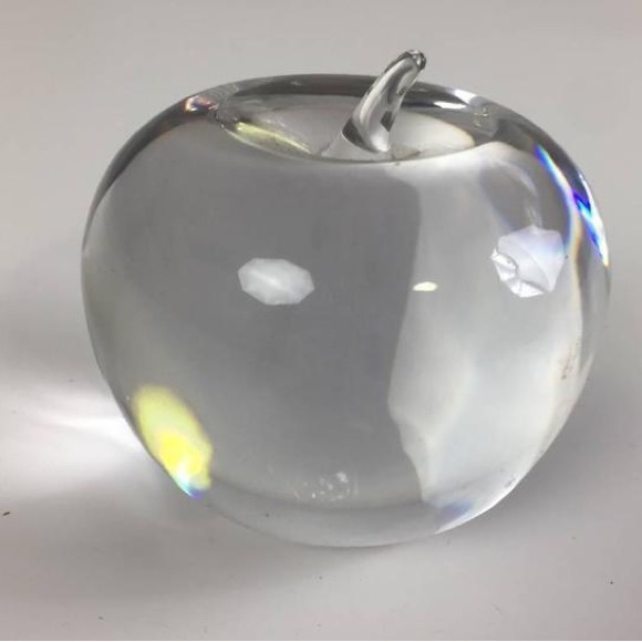 Tiffany & Co Apple paperweight - Picture 3 of 6